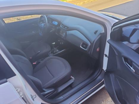 CHEVROLET Onix Hatch 1.4 4P FLEX LTZ, Foto 9