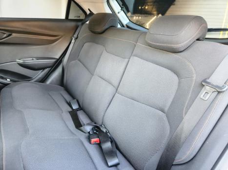 CHEVROLET Onix Hatch 1.4 4P FLEX LTZ, Foto 9