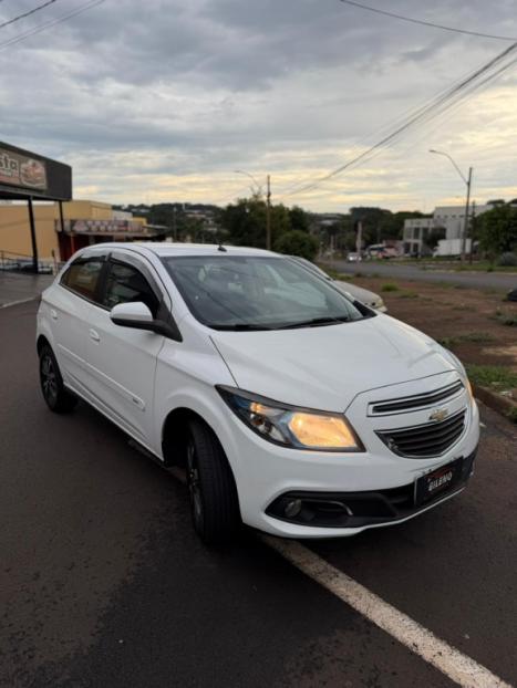 CHEVROLET Onix Hatch 1.4 4P FLEX LTZ, Foto 3