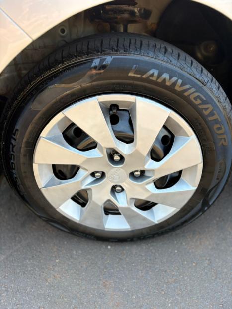 CHEVROLET Onix Hatch 1.4 4P FLEX LT, Foto 9