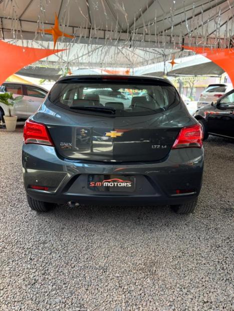 CHEVROLET Onix Hatch 1.4 4P FLEX LTZ, Foto 8