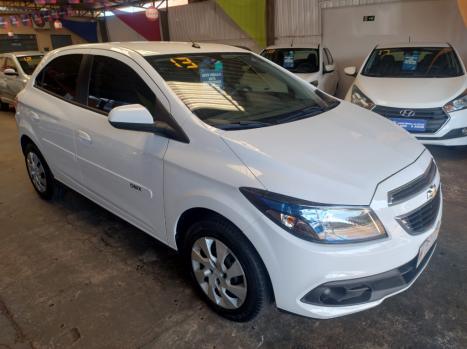 CHEVROLET Onix Hatch 1.4 4P FLEX LT, Foto 2