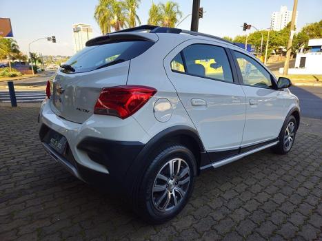 CHEVROLET Onix Hatch 1.4 4P FLEX ACTIV, Foto 5