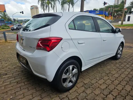 CHEVROLET Onix Hatch 1.4 4P FLEX LT, Foto 6