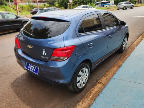 CHEVROLET Onix Hatch 1.4 4P FLEX LT, Foto 5