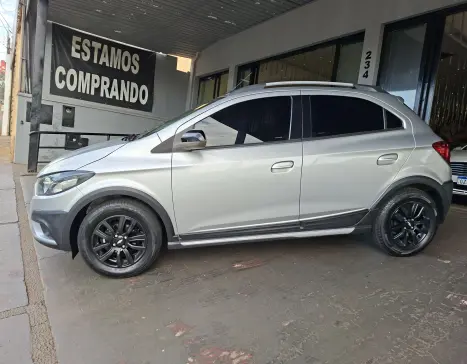 CHEVROLET Onix Hatch , Foto 2