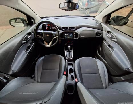 CHEVROLET Onix Hatch , Foto 10