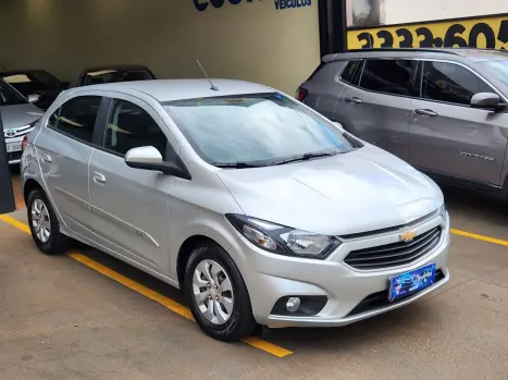 CHEVROLET Onix Hatch 1.0 4P FLEX LT, Foto 3