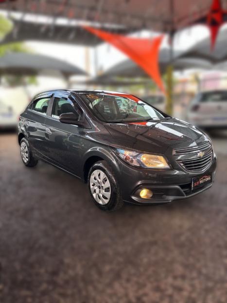 CHEVROLET Onix Hatch 1.4 4P FLEX LT, Foto 2