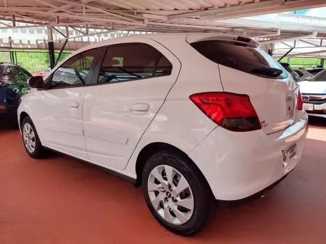 CHEVROLET Onix Hatch 1.4 4P FLEX LT AUTOM�TICO, Foto 10