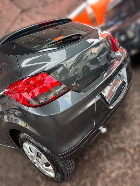 CHEVROLET Onix Hatch 1.4 4P FLEX LT, Foto 8