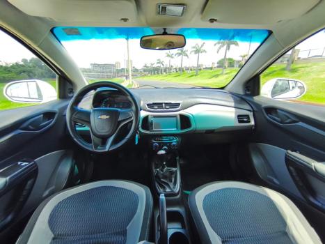 CHEVROLET Onix Hatch 1.0 4P FLEX LT, Foto 7