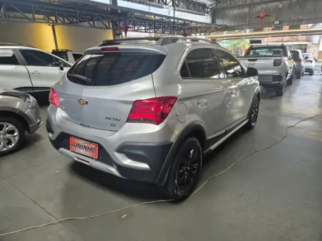 CHEVROLET Onix Hatch 1.4 4P FLEX ACTIV AUTOM�TICO, Foto 5