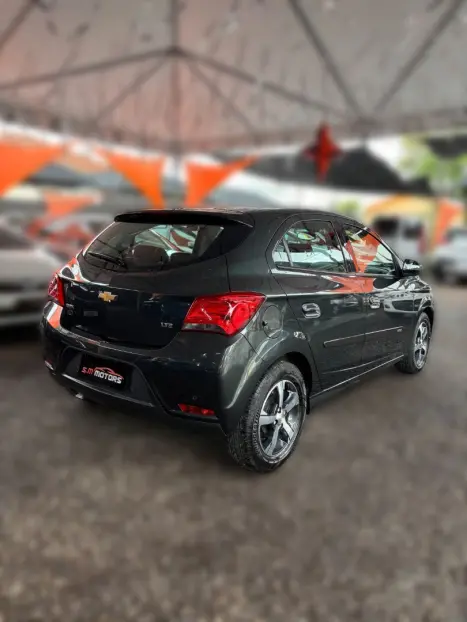 CHEVROLET Onix Hatch 1.4 4P FLEX LTZ AUTOM�TICO, Foto 7