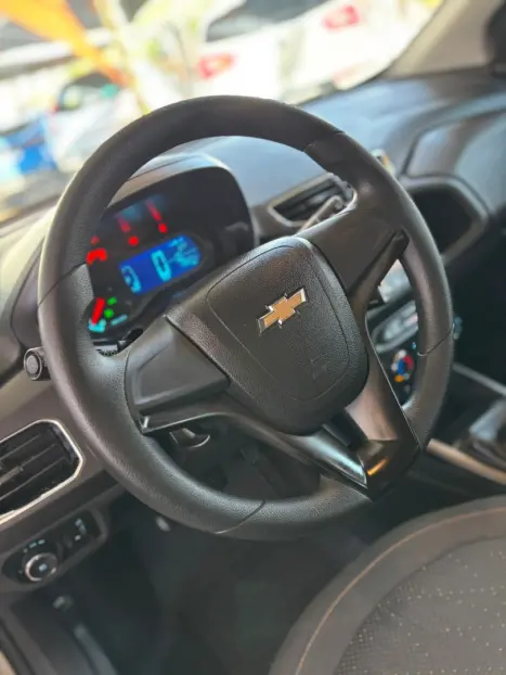 CHEVROLET Onix Hatch 1.4 4P FLEX LTZ, Foto 14