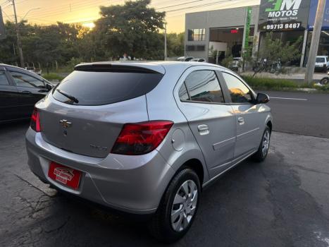 CHEVROLET Onix Hatch 1.4 4P FLEX LT, Foto 4