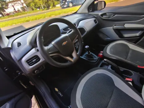 CHEVROLET Onix Hatch 1.0 12V 4P FLEX LT, Foto 2