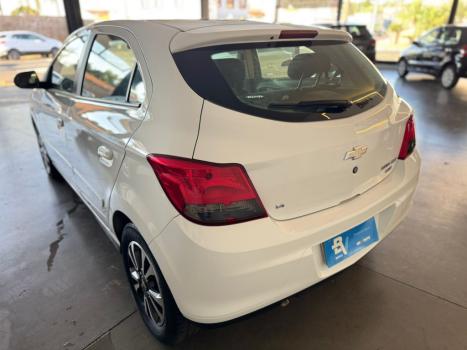 CHEVROLET Onix Hatch 1.4 4P FLEX LTZ, Foto 7