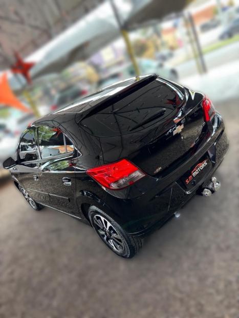 CHEVROLET Onix Hatch 1.4 4P FLEX LTZ AUTOM�TICO, Foto 6