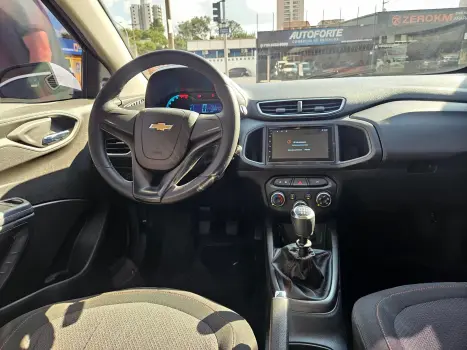 CHEVROLET Onix Hatch 1.4 4P FLEX LT, Foto 9