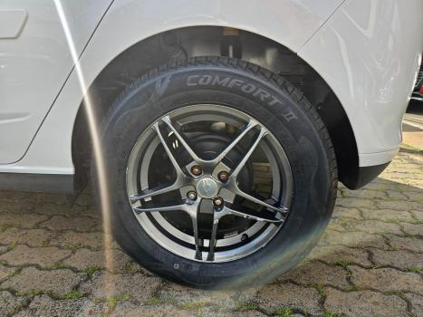 CHEVROLET Onix Hatch 1.4 4P FLEX LT, Foto 10
