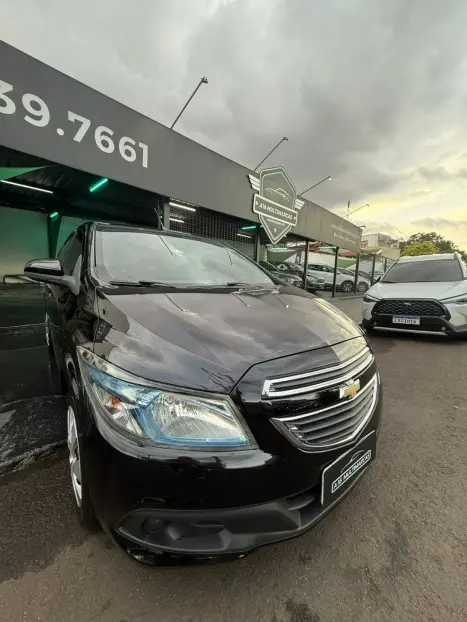 CHEVROLET Onix Hatch 1.4 4P FLEX LT AUTOM�TICO, Foto 6