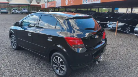 CHEVROLET Onix Hatch 1.4 4P FLEX LTZ, Foto 4