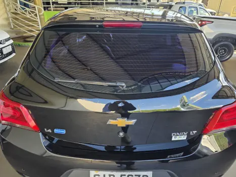 CHEVROLET Onix Hatch 1.4 4P FLEX LT, Foto 9