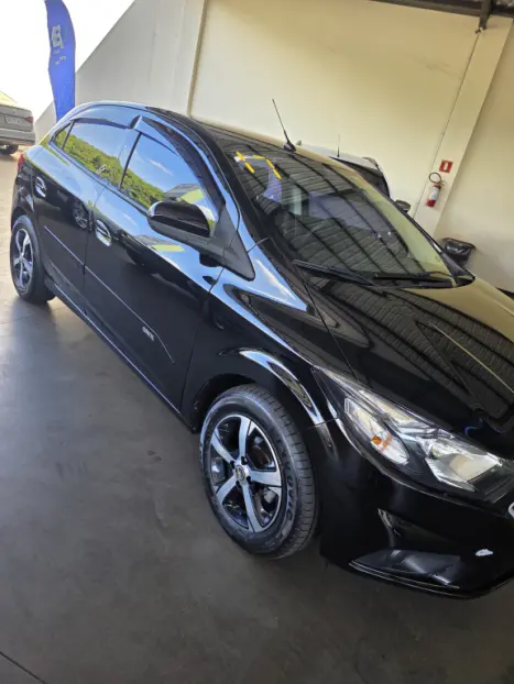 CHEVROLET Onix Hatch 1.4 4P FLEX LT, Foto 12