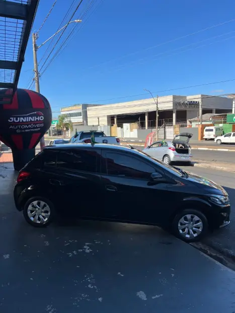CHEVROLET Onix Hatch 1.0 12V 4P FLEX LT, Foto 2
