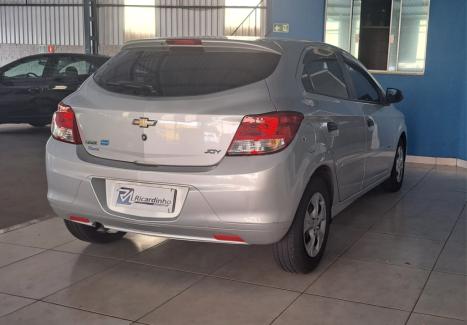 CHEVROLET Onix Hatch 1.4 4P FLEX LT, Foto 10