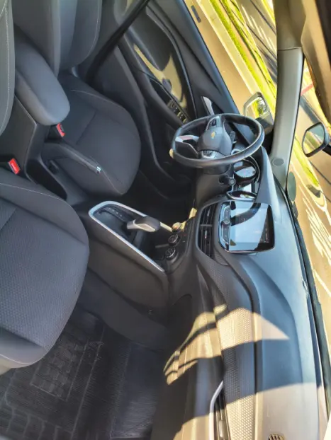 CHEVROLET Onix Hatch 1.0 4P FLEX LTZ TURBO AUTOM�TICO, Foto 18