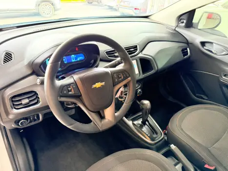 CHEVROLET Onix Hatch 1.4 4P FLEX LT AUTOM�TICO, Foto 12
