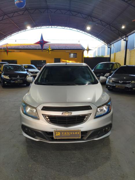 CHEVROLET Onix Hatch 1.4 4P FLEX LT, Foto 2