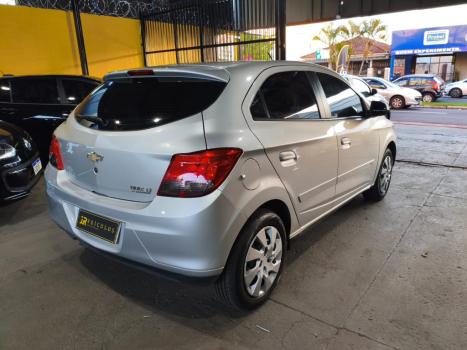 CHEVROLET Onix Hatch 1.4 4P FLEX LT, Foto 9