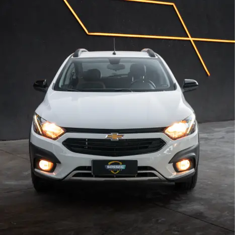 CHEVROLET Onix Hatch 1.4 4P FLEX ACTIV AUTOM�TICO, Foto 2