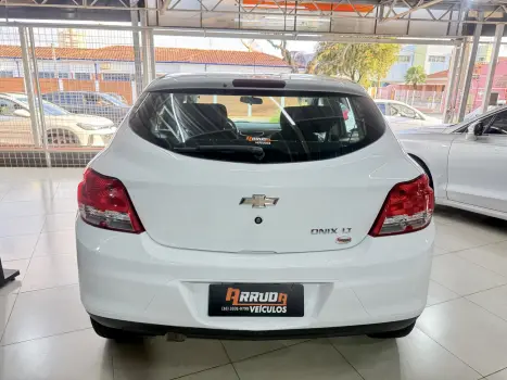CHEVROLET Onix Hatch 1.0 4P FLEX LT, Foto 5