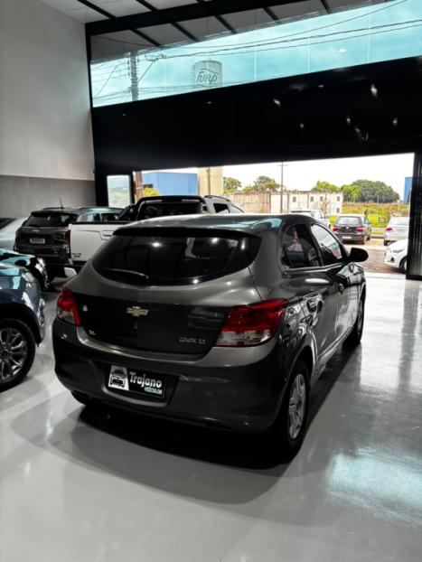 CHEVROLET Onix Hatch 1.0 4P FLEX LT, Foto 5