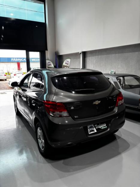 CHEVROLET Onix Hatch 1.0 4P FLEX LT, Foto 6