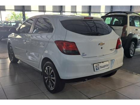 CHEVROLET Onix Hatch 1.4 4P FLEX LTZ, Foto 3