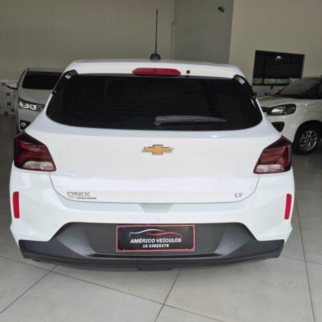 CHEVROLET Onix Hatch 1.0 4P FLEX LT2, Foto 5