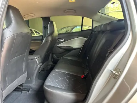 CHEVROLET Onix Sedan 1.0 12V 4P FLEX PREMIER PLUS TURBO AUTOMTICO, Foto 9