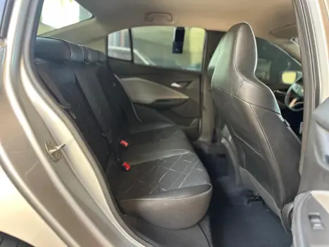 CHEVROLET Onix Sedan 1.0 12V 4P FLEX PREMIER PLUS TURBO AUTOMTICO, Foto 10