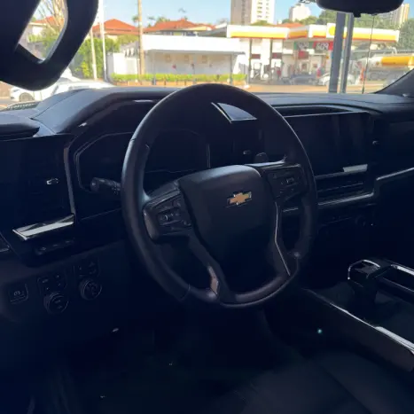 CHEVROLET Silverado 5.3 V8 1500 HIGH COUNTRY CABINE DUPLA 4X4 AUTOMÁTICO, Foto 8 CHEVROLET Silverado 5.3 V8 1500 HIGH COUNTRY CABINE DUPLA 4X4 AUTOMÁTICO, Foto 8