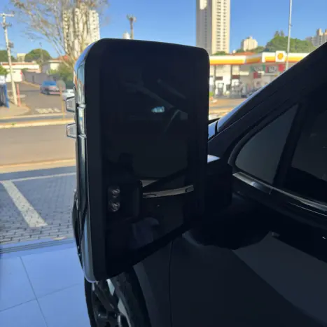 CHEVROLET Silverado 5.3 V8 1500 HIGH COUNTRY CABINE DUPLA 4X4 AUTOMÁTICO, Foto 10 CHEVROLET Silverado 5.3 V8 1500 HIGH COUNTRY CABINE DUPLA 4X4 AUTOMÁTICO, Foto 10