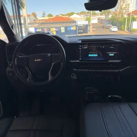 CHEVROLET Silverado 5.3 V8 1500 HIGH COUNTRY CABINE DUPLA 4X4 AUTOMÁTICO, Foto 13 CHEVROLET Silverado 5.3 V8 1500 HIGH COUNTRY CABINE DUPLA 4X4 AUTOMÁTICO, Foto 13