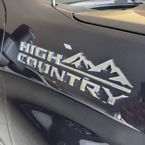 CHEVROLET Silverado 5.3 V8 1500 HIGH COUNTRY CABINE DUPLA 4X4 AUTOMÁTICO, Foto 17 CHEVROLET Silverado 5.3 V8 1500 HIGH COUNTRY CABINE DUPLA 4X4 AUTOMÁTICO, Foto 17