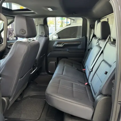 CHEVROLET Silverado 5.3 V8 1500 HIGH COUNTRY CABINE DUPLA 4X4 AUTOMÁTICO, Foto 20 CHEVROLET Silverado 5.3 V8 1500 HIGH COUNTRY CABINE DUPLA 4X4 AUTOMÁTICO, Foto 20