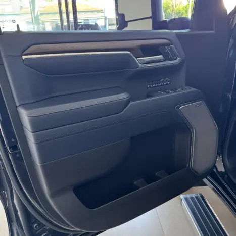 CHEVROLET Silverado 5.3 V8 1500 HIGH COUNTRY CABINE DUPLA 4X4 AUTOMÁTICO, Foto 22 CHEVROLET Silverado 5.3 V8 1500 HIGH COUNTRY CABINE DUPLA 4X4 AUTOMÁTICO, Foto 22