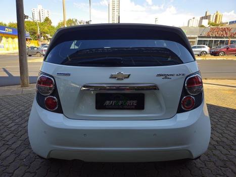 CHEVROLET Sonic Hatch 1.6 16V 4P LTZ FLEX AUTOM�TICO, Foto 4